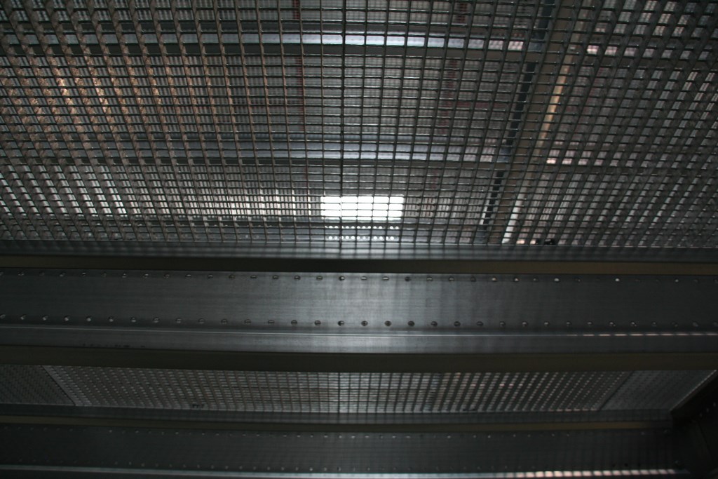 plancher mezzanine caillebottis